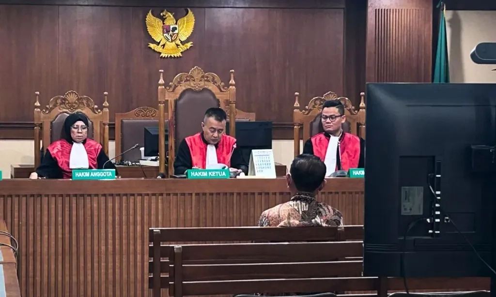 <p>Kasus Suap Ronald Tannur, Eks Ketua PN Surabaya Divonis 7 Tahun&nbsp;</p>