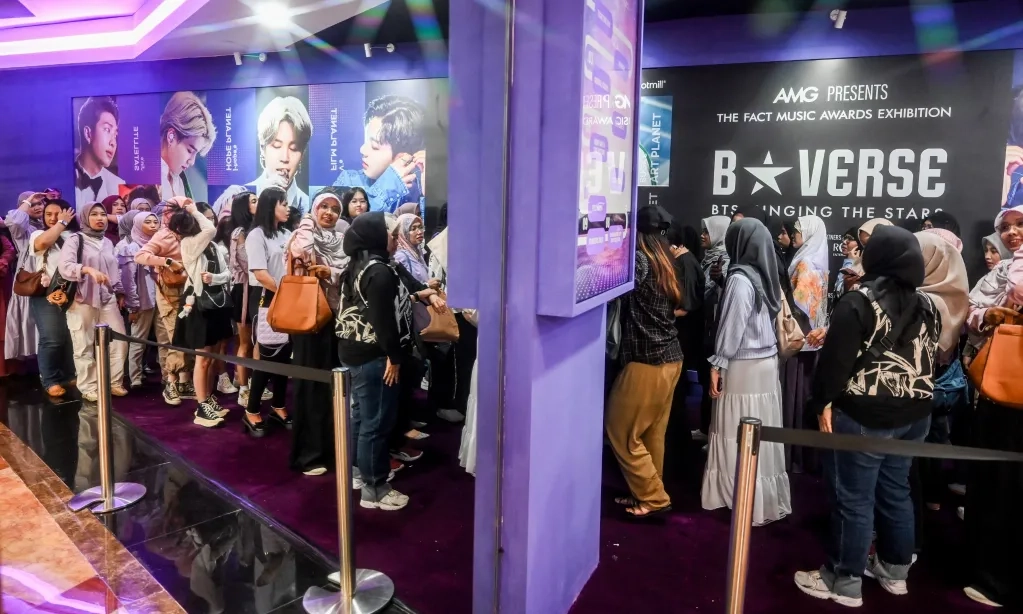 <p>Film-film Konser BTS Akan Diputar Di 2.000 Bioskop Dunia</p>