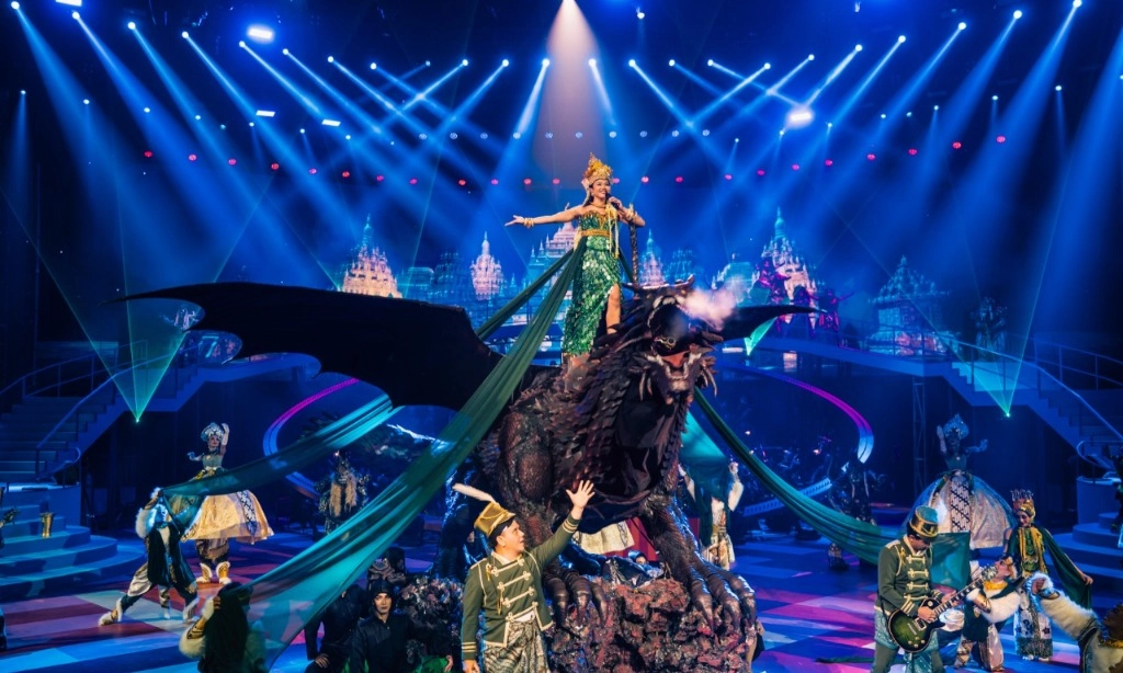 <p id="isPasted">Pagelaran Sabang Merauke &quot;Hikayat Nusantara&quot; Pukau Ribuan Penonton</p>