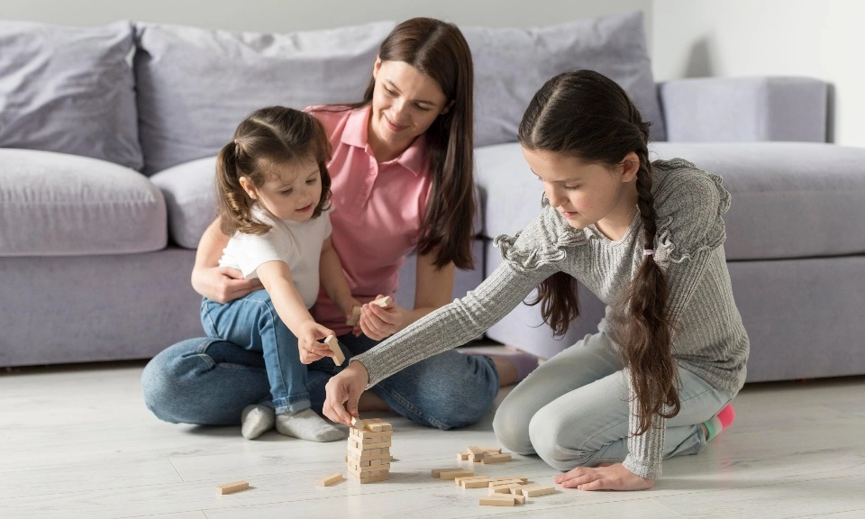 <p id="isPasted">Mendukung Si Sulung Agar Tumbuh Bahagia</p>