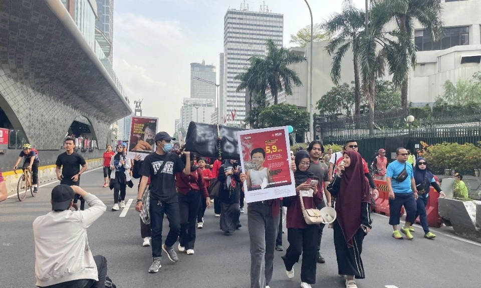 <p>Pengendalian Terbentur Longgar Aturan, Rokok Terus Eksis Di Ruang Publik</p>