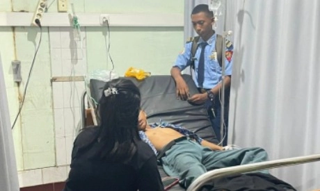 <p>Puluhan Pelajar Di Palu Diduga Keracunan MBG</p>