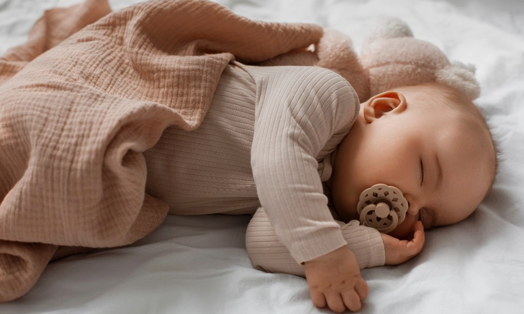 <p>Bayi Baru Lahir Tak Butuh Bantal Anti Peang</p>