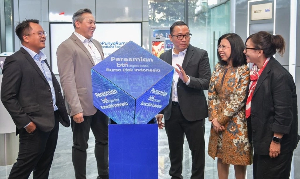 <p dir="ltr" id="isPasted">Bidik Komunitas Modern, BTN Luncurkan Digital Store di BEI</p>