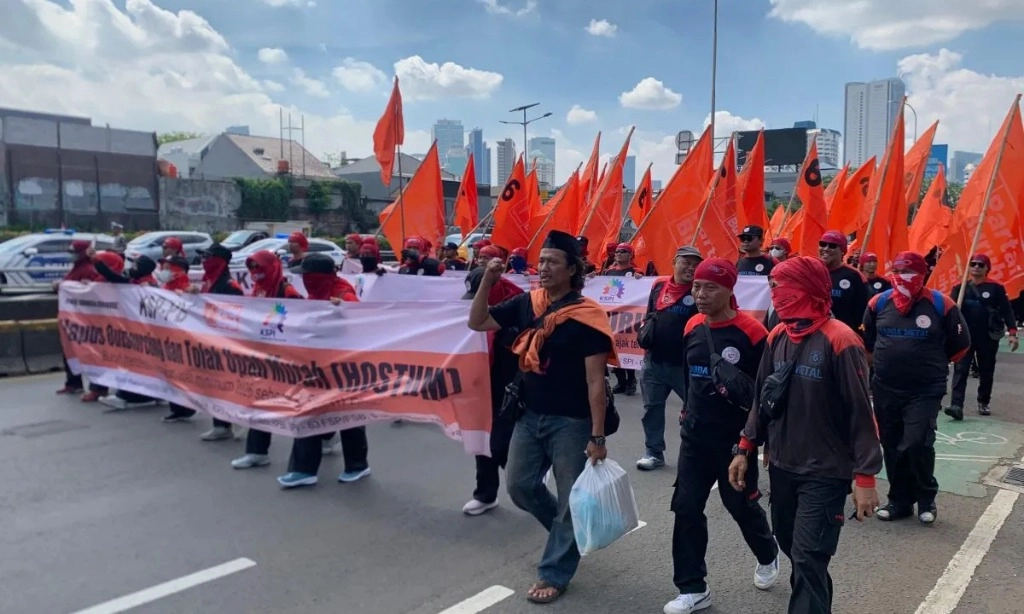 <p>Presiden Segera Bentuk Dewan Kesejahteraan Buruh</p>