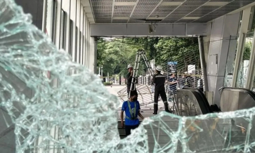 <p>Akibat Demo, Jakarta Rugi Rp55 M</p>