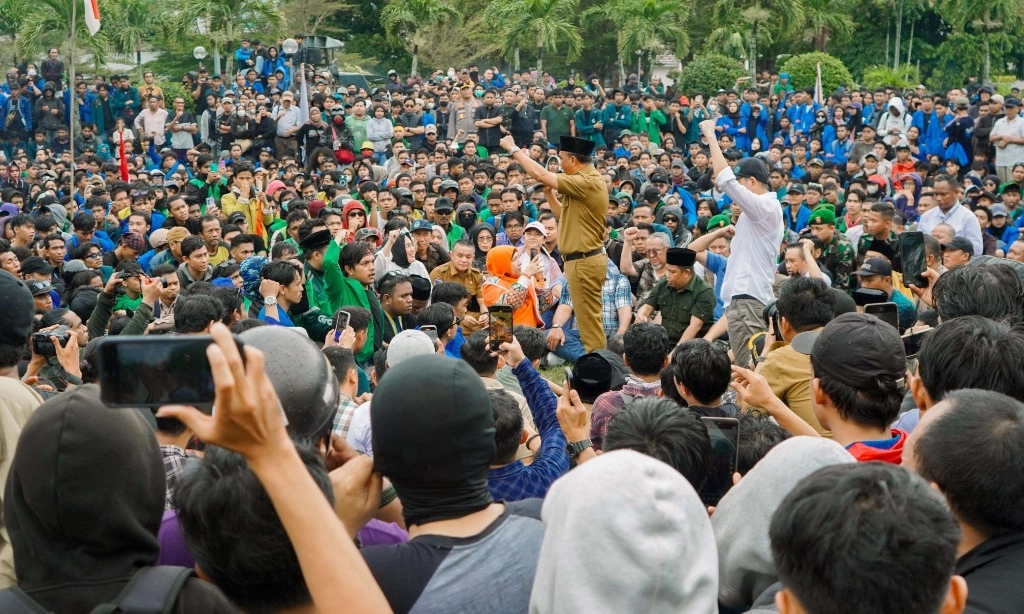 <p>Warga Sasar Pemda-DPRD Tolak Kebijakan Pemerintah Pusat &nbsp;</p>