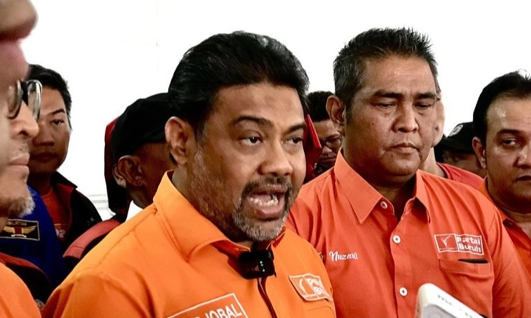 <p>Buruh Laporkan Anggota DPR Nonaktif ke MKD</p>