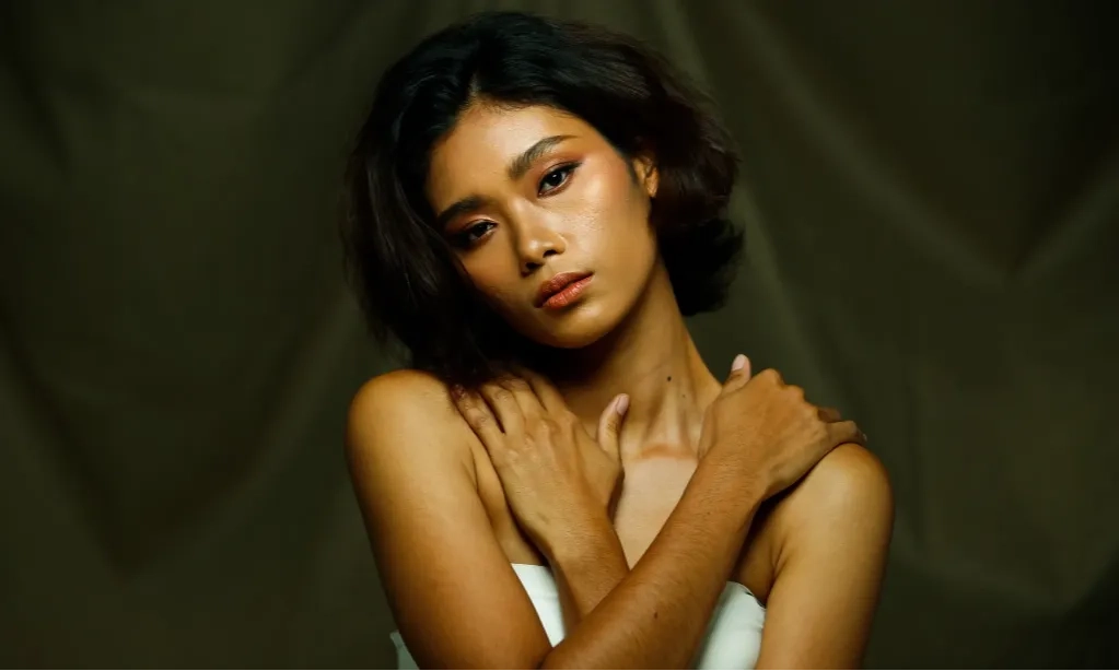 <p id="isPasted">Rahasia Warna yang Cocok untuk Kulit Orang Indonesia Menurut Ahli</p>