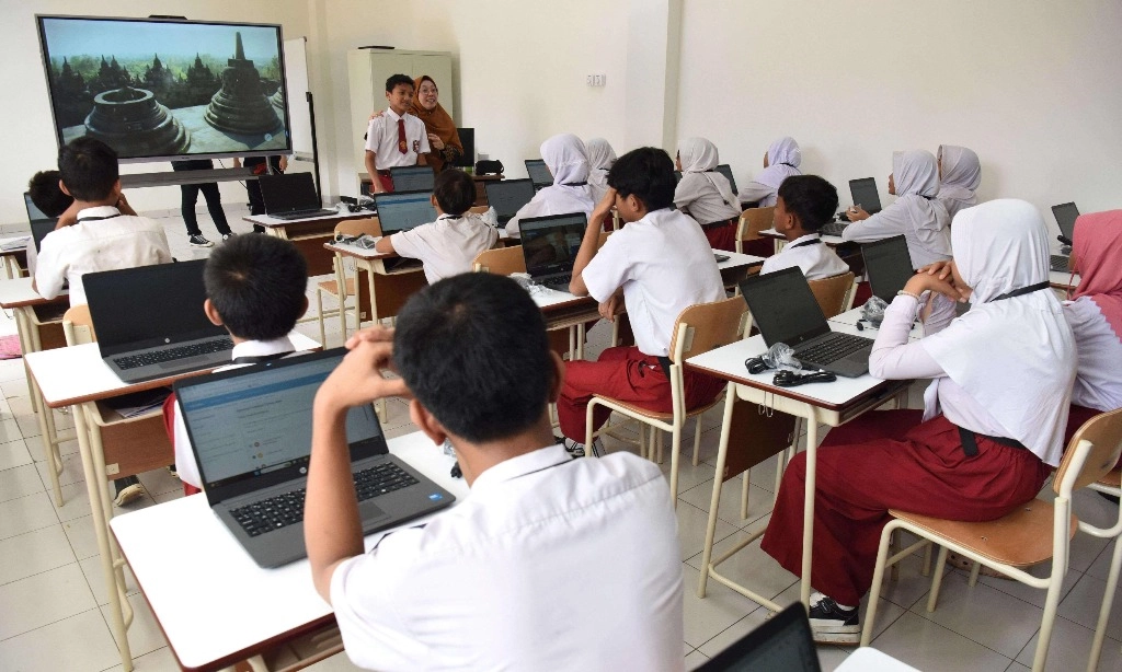 <p>Mensos Tegaskan Tak Ada Perundungan di Sekolah Rakyat</p>
