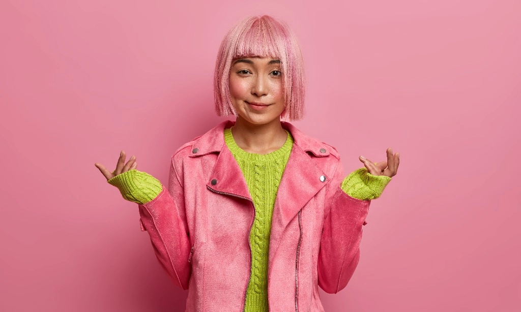 <p id="isPasted">Tips Padu Padan <em>Outfit&nbsp;</em>Pink Dan Hijau, Simbol Perlawanan Baru</p>