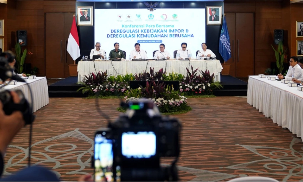 <p>Kemendag Pastikan Evaluasi Kebijakan Impor Permendag 16-24/2025</p>