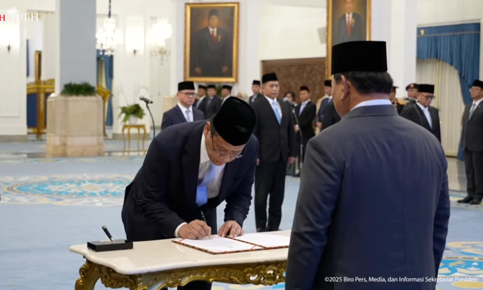 <p dir="ltr" id="isPasted">IHSG Merosot 1,28%, Analis: Dipicu Pergantian Menkeu Sri Mulyani</p>