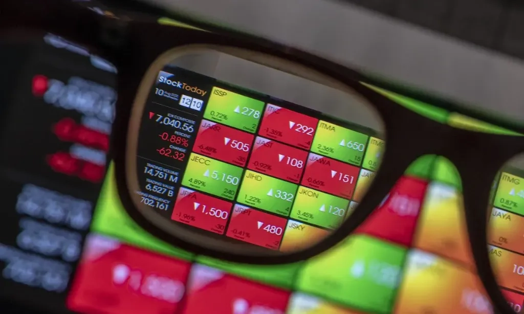 <p>IHSG Berpotensi Lanjut Koreksi, Investor Cermati Menteri Baru</p>