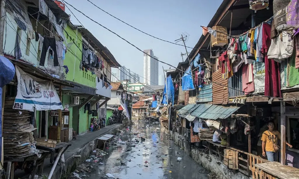 <p>RI Banyak Masalah, Aliansi Ekonom Desak Darurat Ekonomi</p>