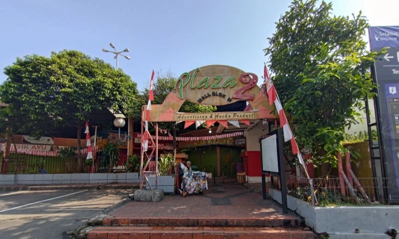 <p>Harga Sewa Naik, Plaza 2 Mal Blok M Sepi</p>