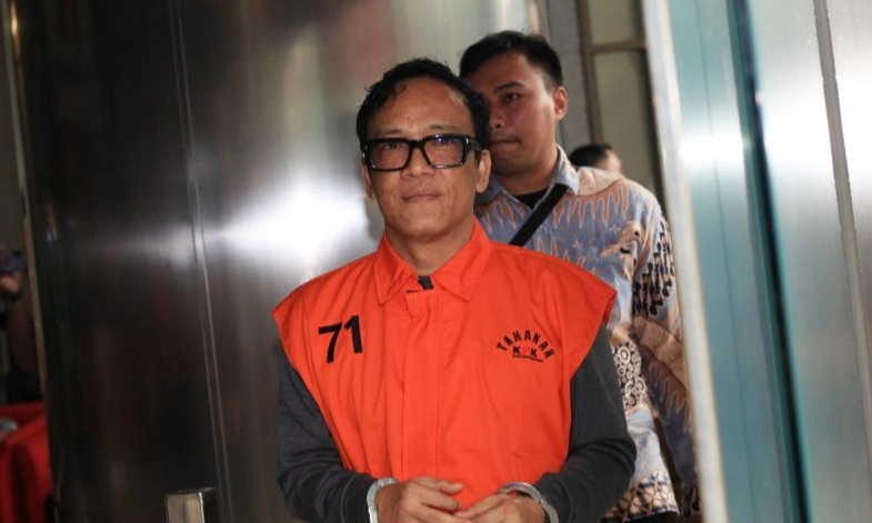 <p>KPK Perpanjang Masa Penahanan Immanuel Ebenezer</p>