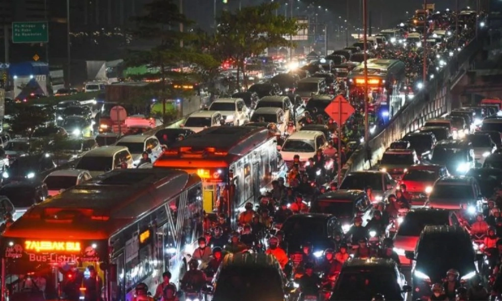 <p>Pramono Saran SOP Proyek Cegah Kemacetan&nbsp;</p>