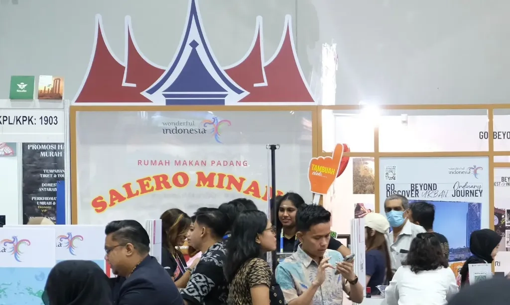 <p id="isPasted">Memikat Wisatawan Malaysia Dengan Rendang Hingga Jamu</p>