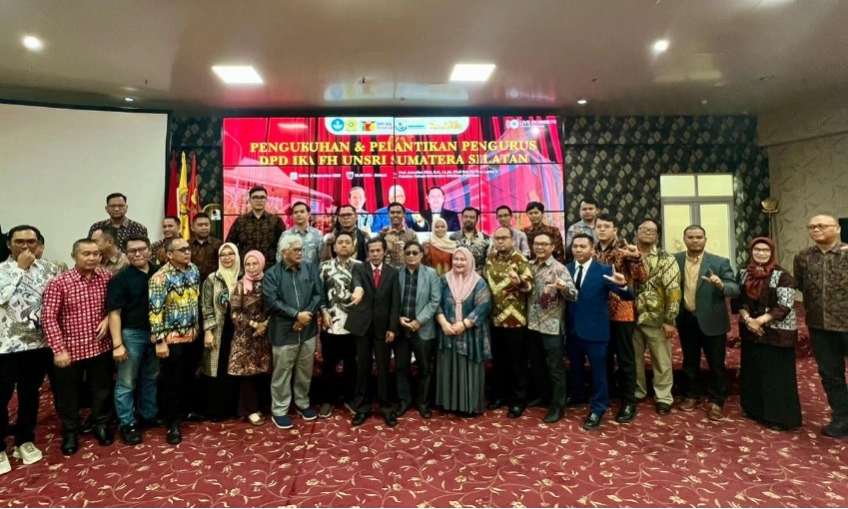 <p><b id="isPasted">Pengurus DPD IKA FH Unsri Siap Bersinergi Dalam Pembangunan Hukum</b></p>