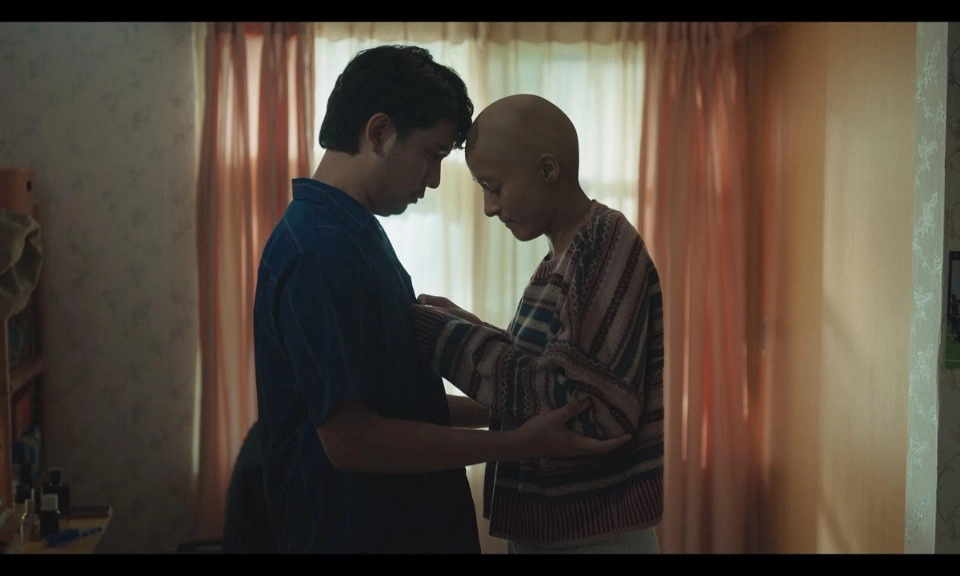 <p><em>Sampai Titik Terakhirmu,</em> Kisah Cinta Dan Asa Seorang Penyintas Kanker</p>