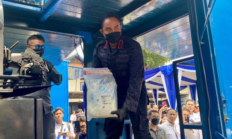 <p>Komjen Suyudi Tepis Isu Jadi Calon Kapolri</p>