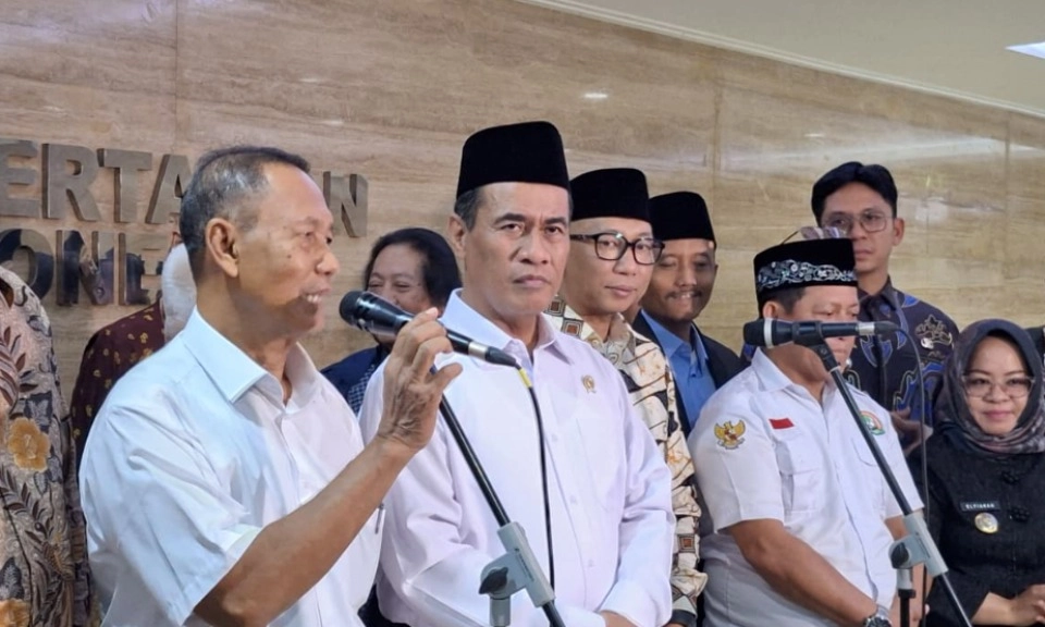 <p id="isPasted">Kementan Sebut Lartas Impor Etanol Dan Tapioka Terbit Pekan Akhir September</p>