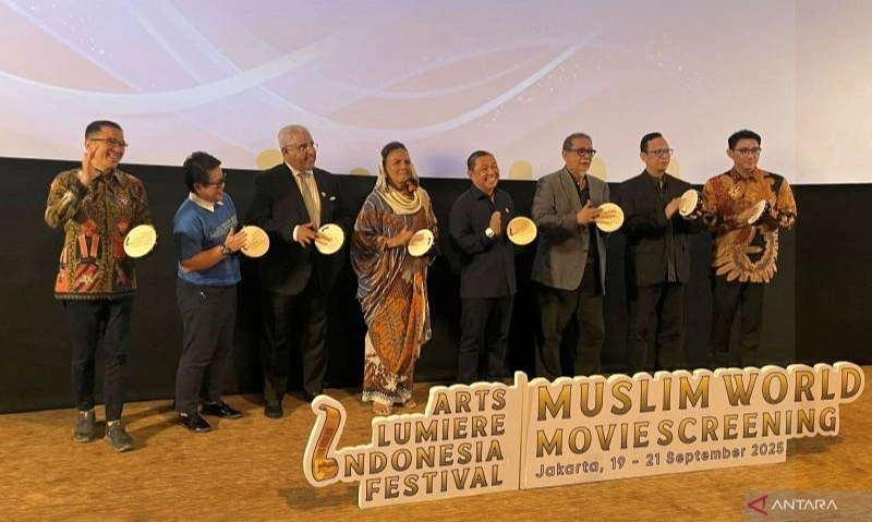 <p>Festival Film ALIF Langkah Awal Jadikan Indonesia Pusat Budaya Islam</p>