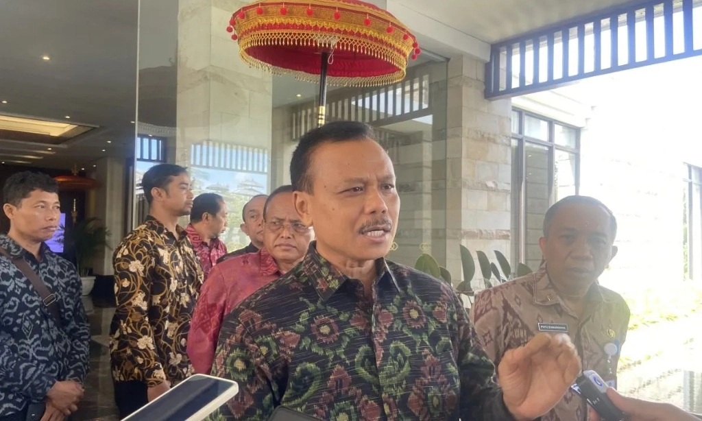 <p>Gubernur Bantah Sekda Bali Memarahi ASN</p>