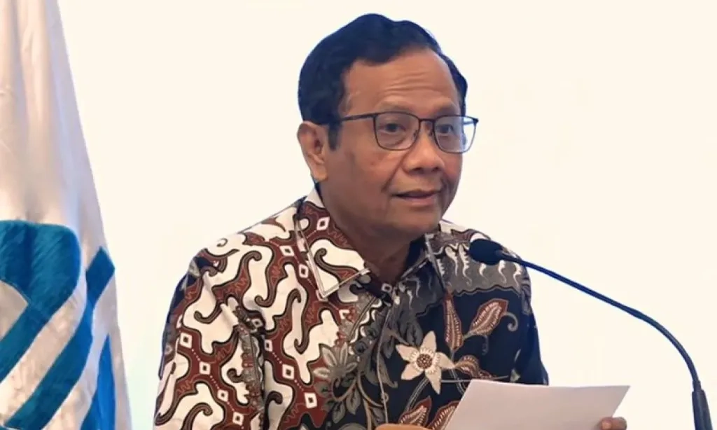 <p>Mensesneg Sebut Mahfud MD Bersedia Gabung Komite Reformasi Polri</p>