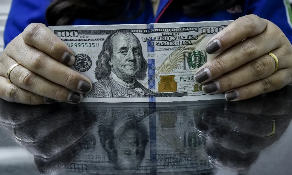 <p id="isPasted">Efektif 5 November, Himbara Naikkan Suku Bunga Deposito Valas USD</p>