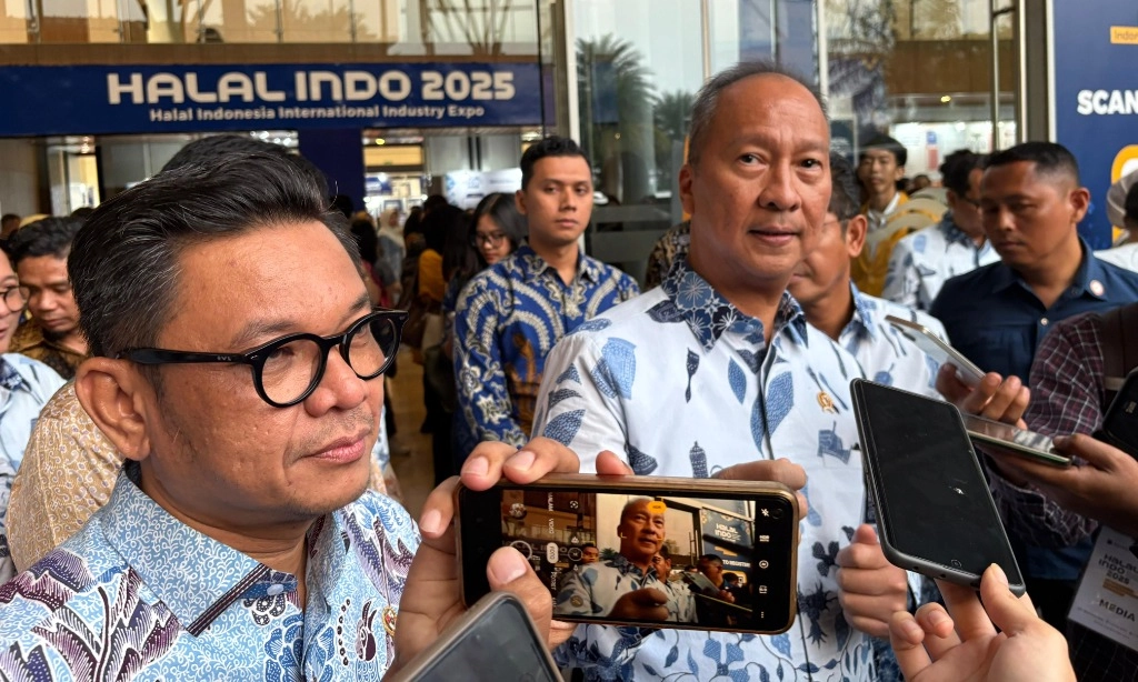 <p>Menperin Proyeksi Potensi Industri Halal 2028 Tembus US$3,36 T</p>