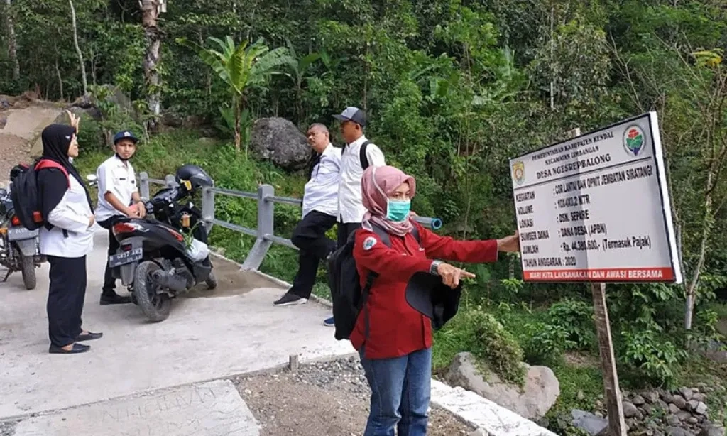 <p>Kemendes Pastikan Belum Ada Rekrutmen Pendamping Desa</p>