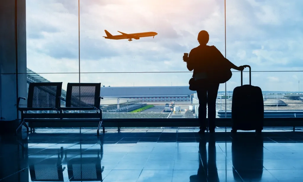 <p id="isPasted">Ingin <em>Traveling</em> Ke Luar Negeri Dengan <em>Budget</em> Terbatas, Ini Pilihannya</p>