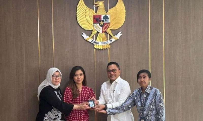 <p dir="ltr" id="isPasted">Biro Pers Istana Janji Penarikan ID Liputan Wartawan Tak Terulang</p>