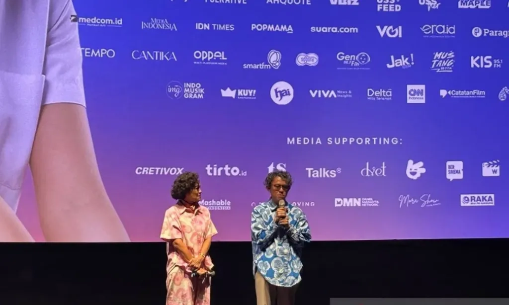 <p id="isPasted">Riri Riza Cerita Proses Garap Elemen Musikal <em>Rangga &amp; Cinta</em>&nbsp;</p>