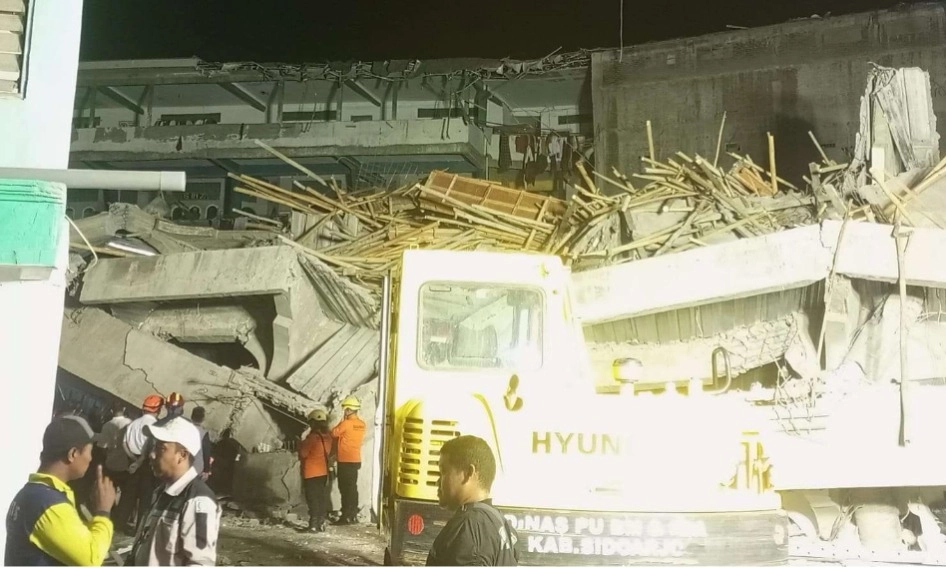 <p>Basarnas Catat Seorang Santri Tewas Tertimbun Bangunan Ponpes di Sidoarjo</p>