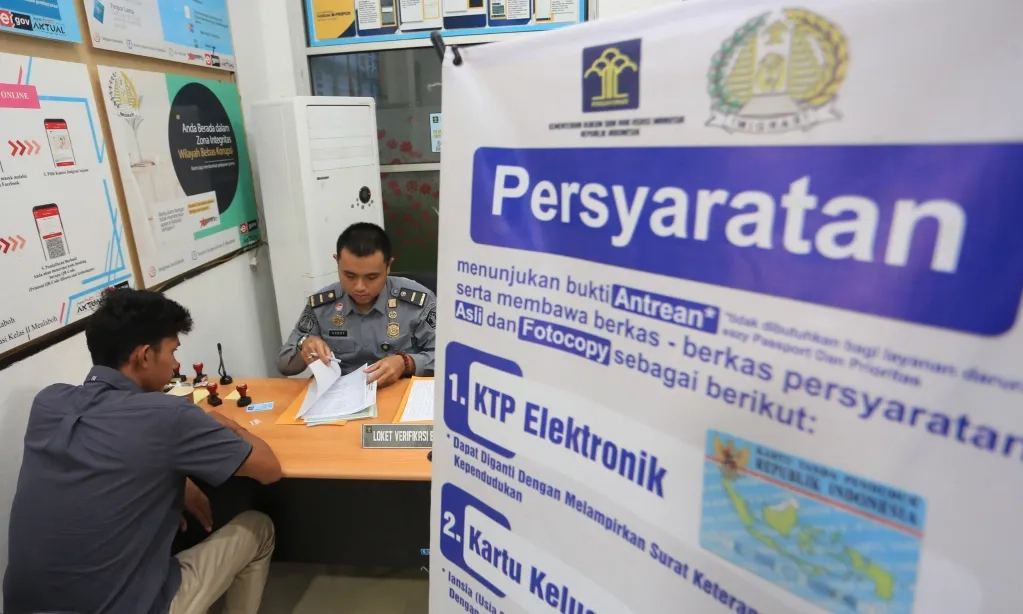 <p>Ratusan Pegawai Imigrasi Terbukti Langgar Aturan Sejak Awal 2025</p>