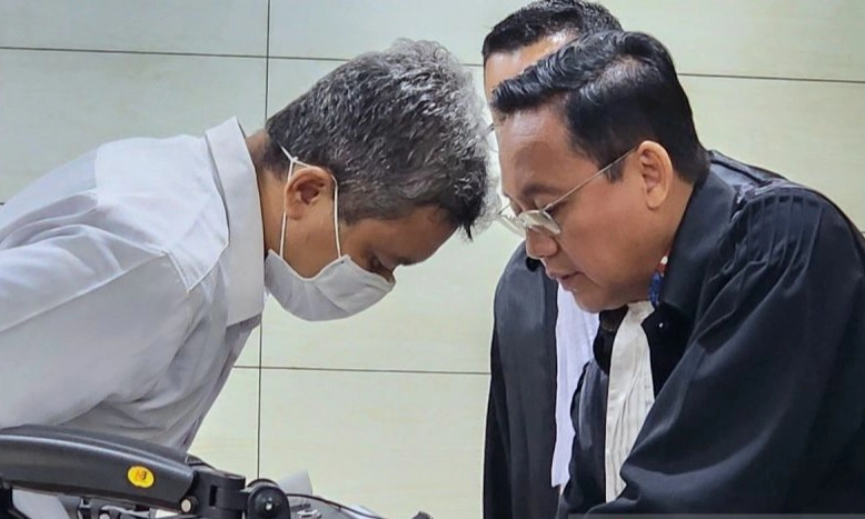 <p>Kasus Pemerasan PPDS, Eks Kaprodi Anestesi Undip Divonis 2 Tahun Penjara</p>