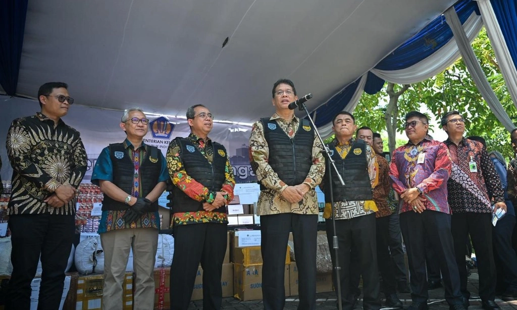 <p id="isPasted">Purbaya: TKD Dipangkas Karena Banyak Penyelewengan</p>