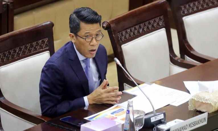 <p id="isPasted">Komisi XI Dukung Penundaan Pajak <em>E-commerce;</em> Beri Ruang UMKM Bernapas</p>