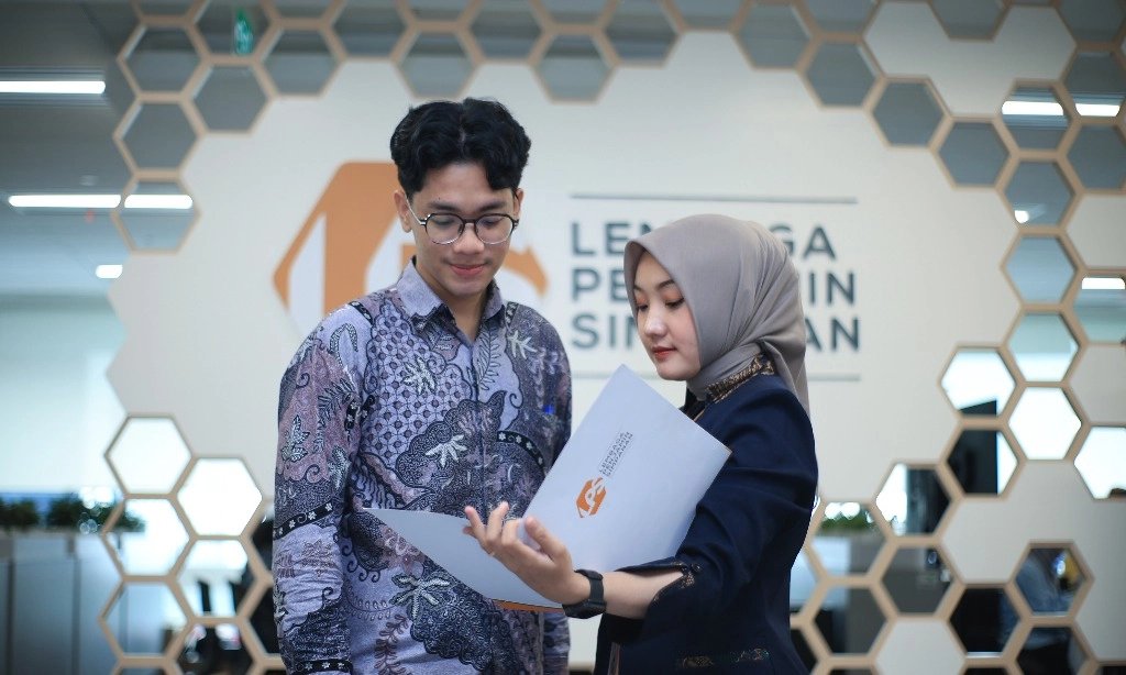 <p dir="ltr" id="isPasted">LPS: Indeks Menabung Konsumen September Turun Ke 77,3</p>