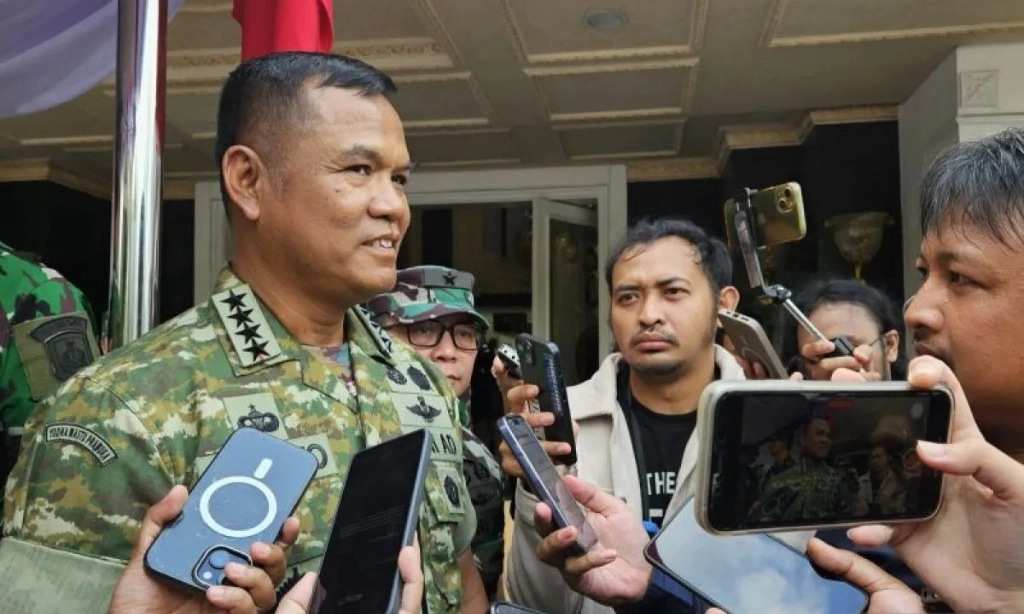 <p>TNI Bakal Ganti Loreng Seragam PDL</p>