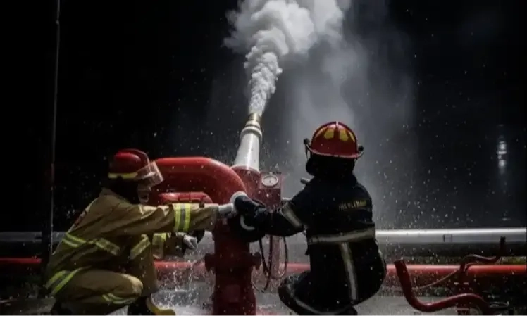 <p id="isPasted">Dirjen Migas Pastikan Kilang Dumai Beroperasi Normal Pascakebakaran</p>