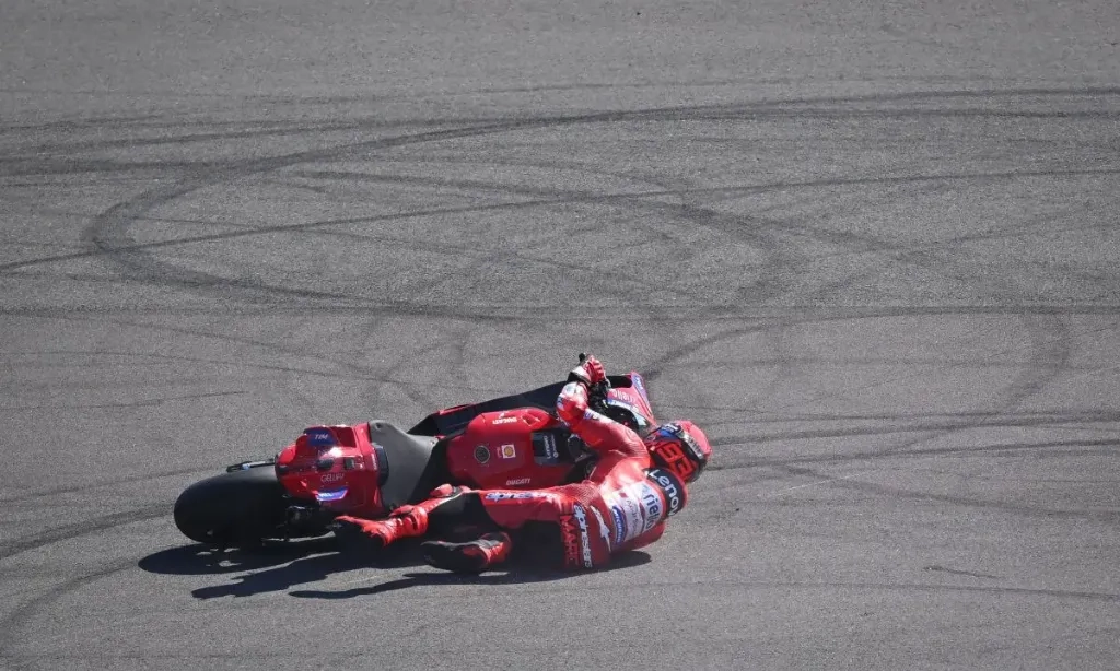 <p id="isPasted">Serba-serbi MotoGP Mandalika 2025: Peta Klasemen Hingga Momok Sirkuit&nbsp;</p>