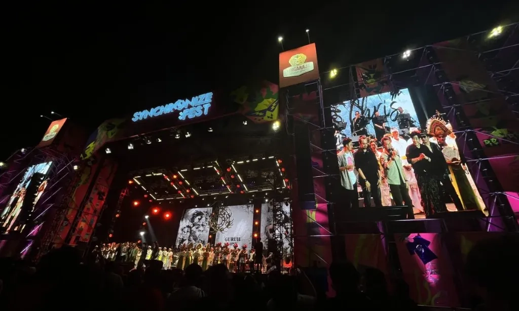 <p dir="ltr" id="isPasted">Guruh Gipsy Bawa Kemegahan Musik Dan Budaya Ke Synchronize Fest 2025</p>