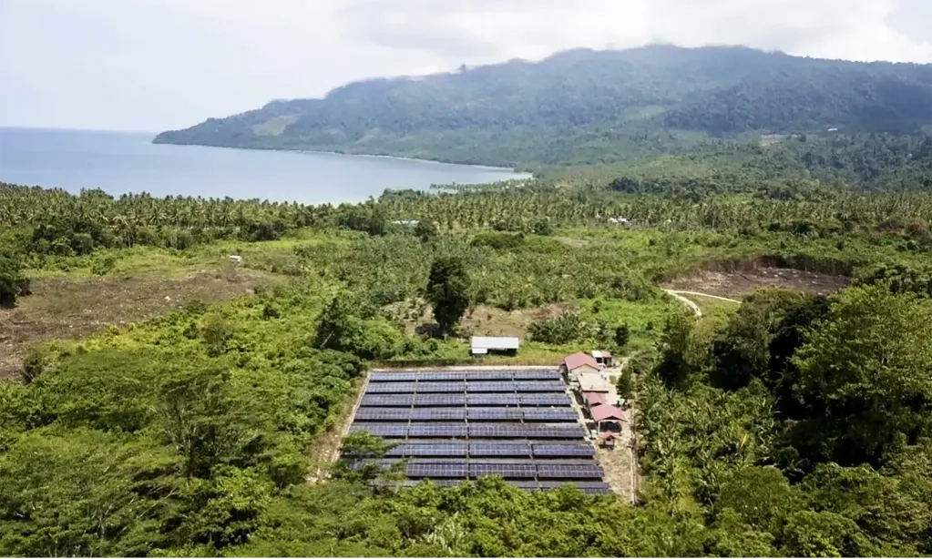 <p id="isPasted">ESDM Bahas Peluang PLTS Untuk <em>Cold Storage</em> Nelayan</p>