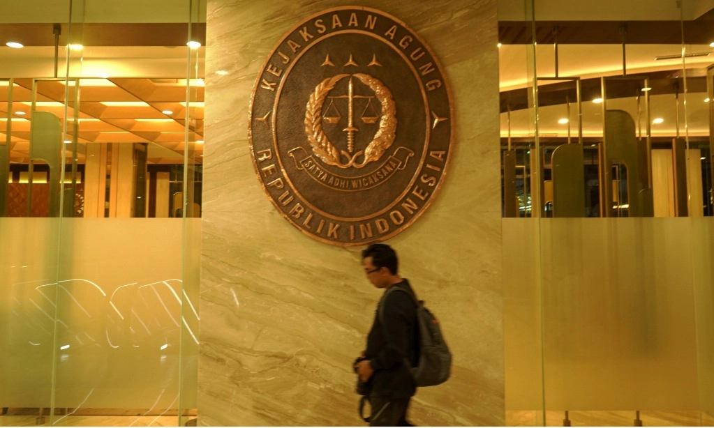 <p>Kejaksaan Malaysia Bantu Cari Riza Chalid</p>