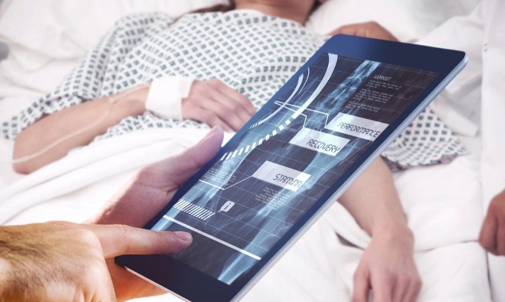 <p>Menkum Tegaskan Peran TNI di RUU Keamanan Siber</p>