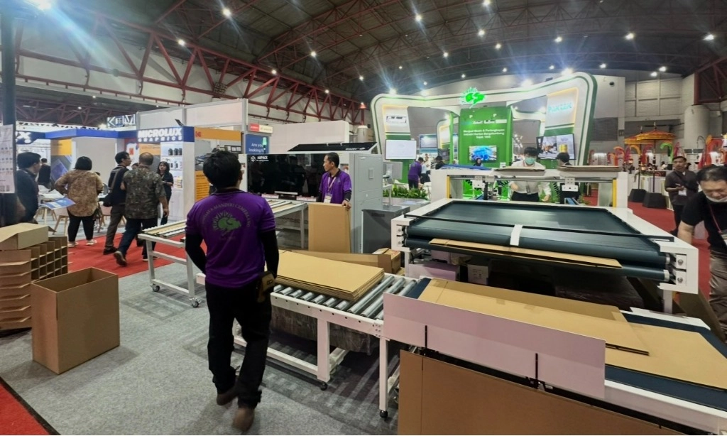 <p>Geliat Industri Percetakan Di Tengah Arus Digital</p>